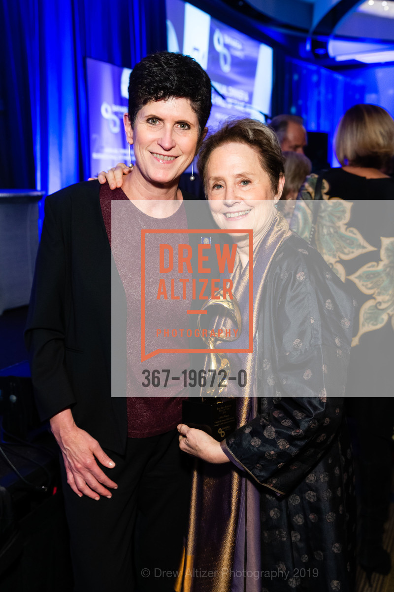 Lynn Mahoney, Alice Waters, 74th Annual Bay Area Business Hall of Fame Awards, Hyatt Regency Embarcadero. 5 Embarcadero Center, November 14th, 2019, Photo #367-19672-0 Lynn Mahoney, Alice Waters, Photo #367-19672-0