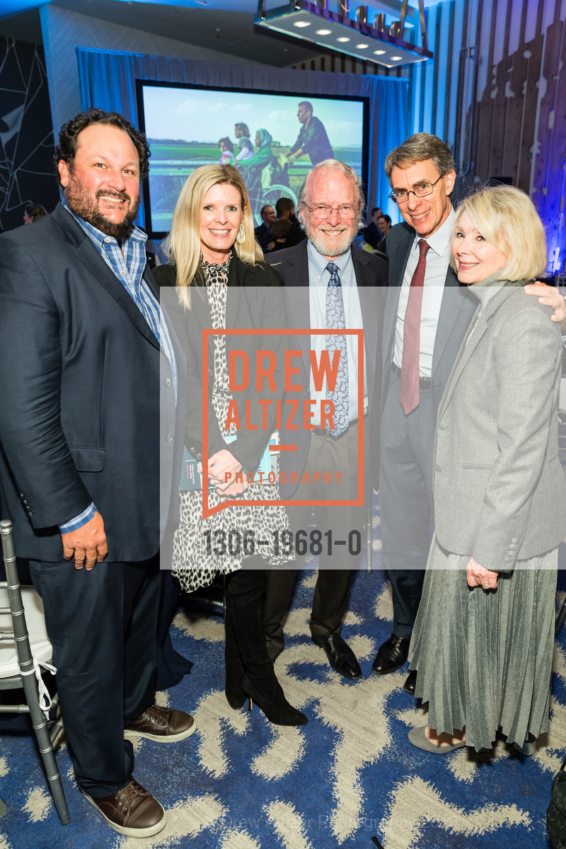 Todd Berardi, Alyssa Warnock, John Warnock, Ken Roth, Marva Warnock, Human Rights Watch Annual Voices for Justice Dinner 2019, Hotel Nia. 200 Independence Dr, November 14th, 2019, Photo #1306-19681-0 Todd Berardi, Alyssa Warnock, John Warnock, Ken Roth, Marva Warnock, Photo #1306-19681-0