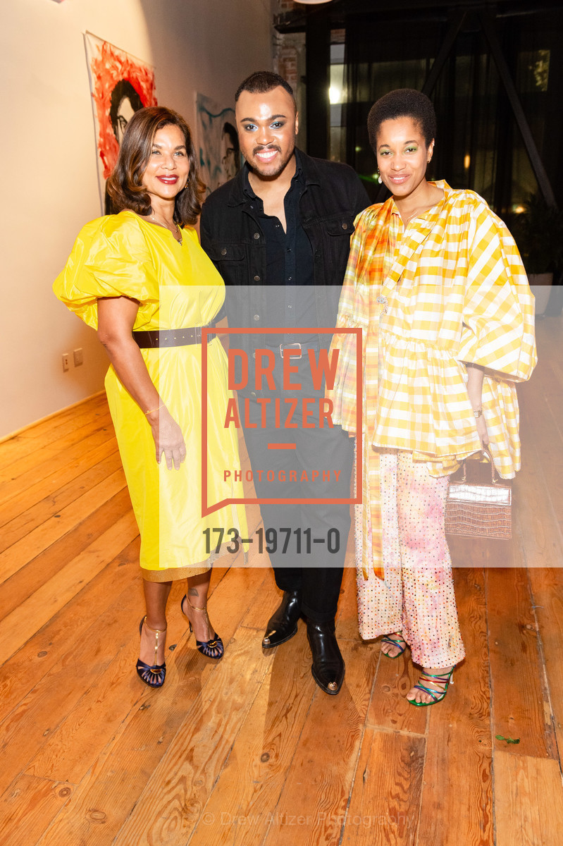 Suzanne McFayden, Christopher John Rogers, Tamu McPherson, Sherri McMullen & Tamu McPherson host Christopher John Rogers Welcome Dinner 2019, Private Residence, Photo #173-19711-0 Suzanne McFayden, Christopher John Rogers, Tamu McPherson, Photo #173-19711-0