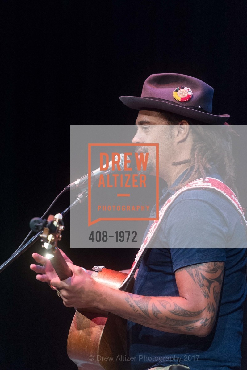 Michael Franti, Photo #408-1972