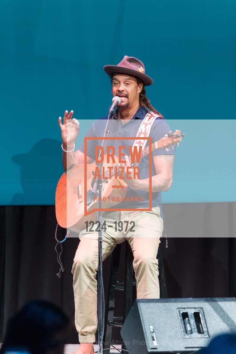 Michael Franti, Photo #1224-1972