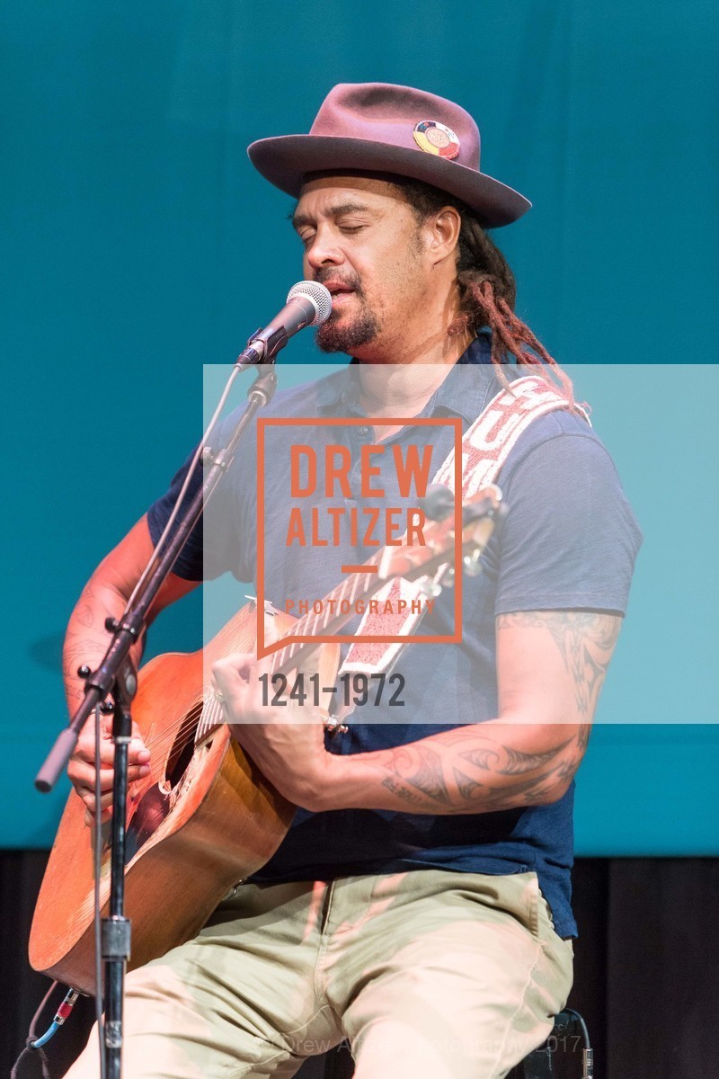 Michael Franti, Photo #1241-1972