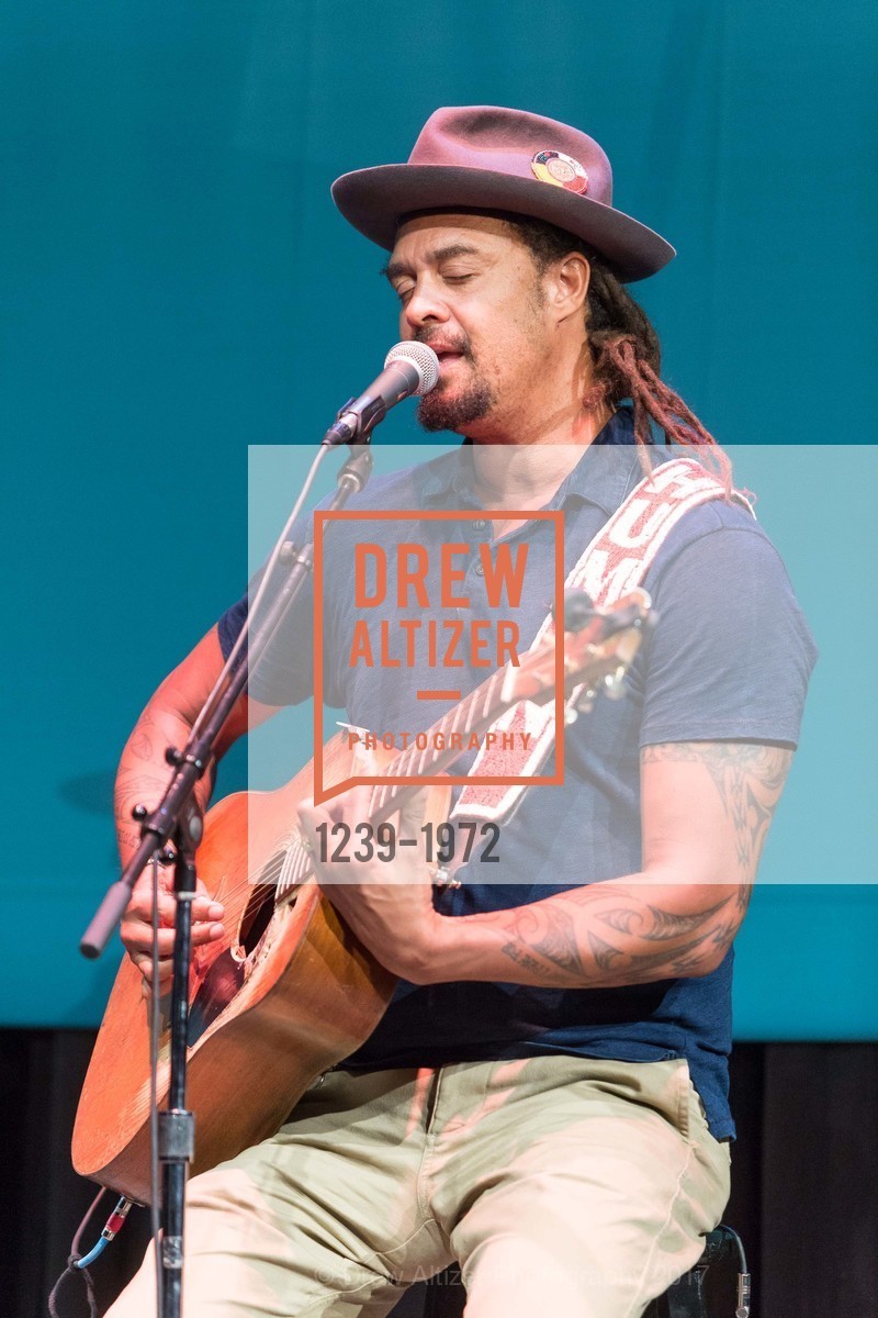 Michael Franti, Photo #1239-1972