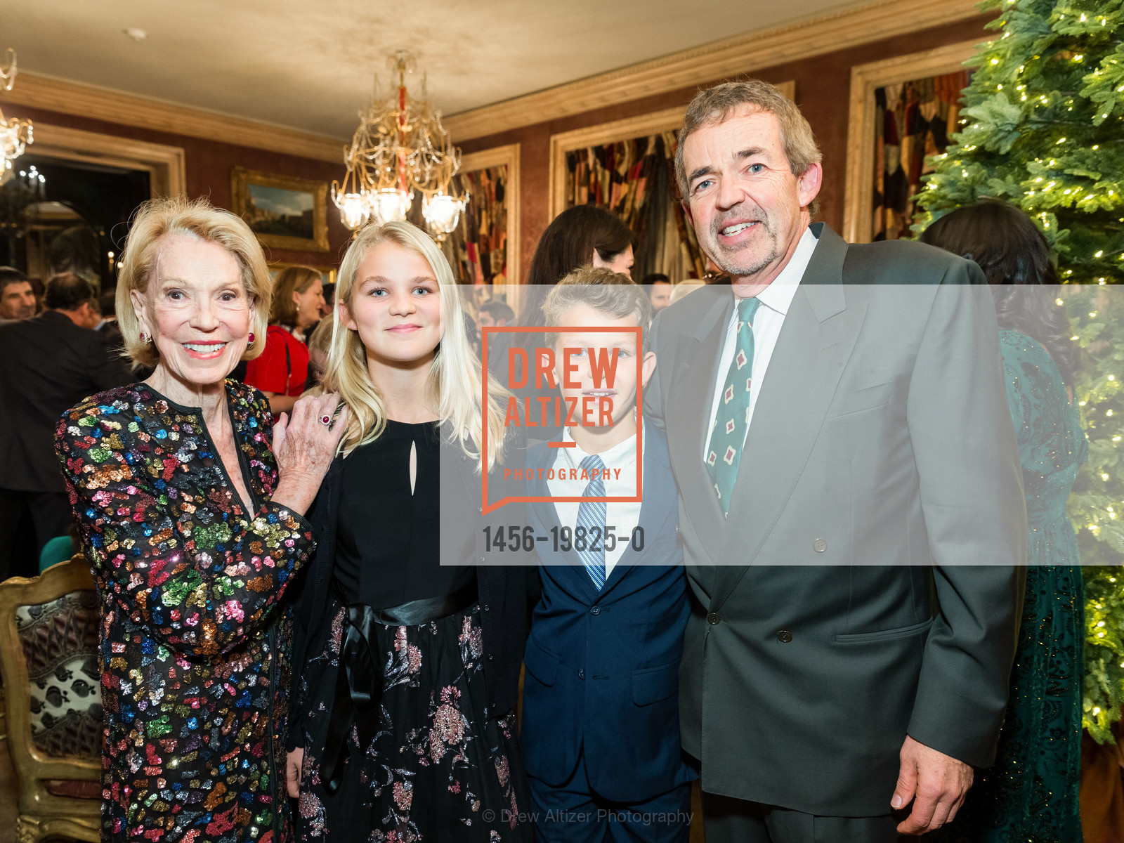 Charlotte Shultz, Elsa Fredericks, Everett Fredericks, Peter Fredericks, 2019 Holiday Consular Corps Holiday Party, Private Residence, Photo #1456-19825-0 Charlotte Shultz, Elsa Fredericks, Everett Fredericks, Peter Fredericks, Photo #1456-19825-0
