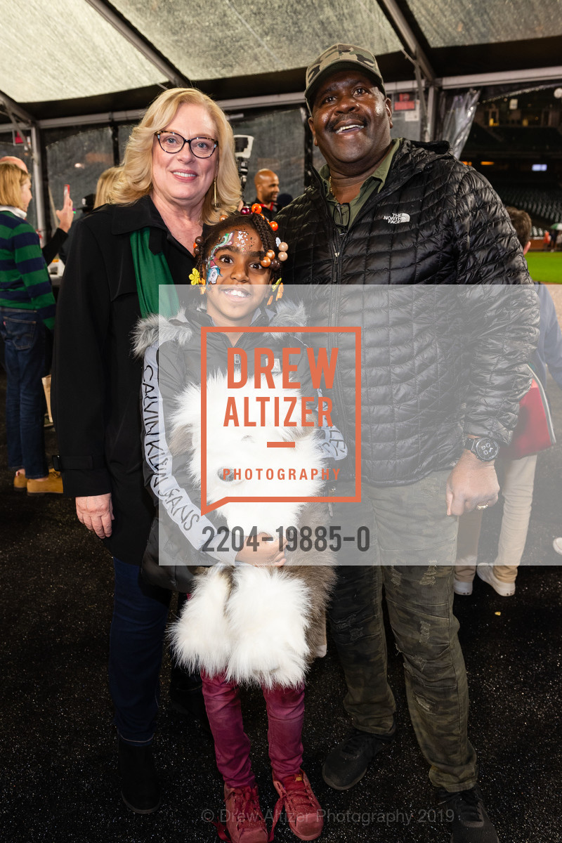 Julie Kurtz, Layla Hicks, Michael Williams, Photo #2204-19885-0