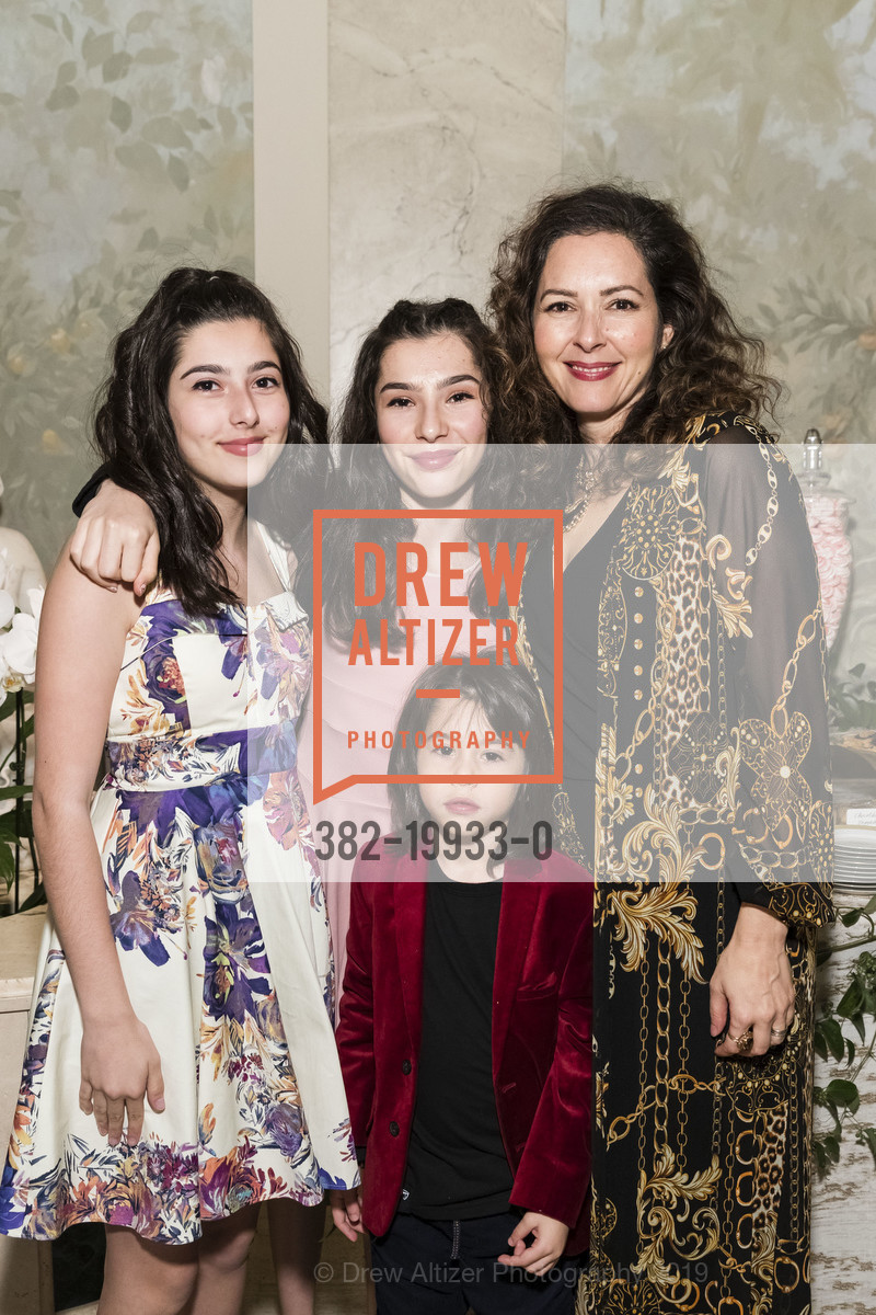 Dahlia Guigui, Esther Guigui, Rebecca Guigui, Noah Guigui, Photo #382-19933-0