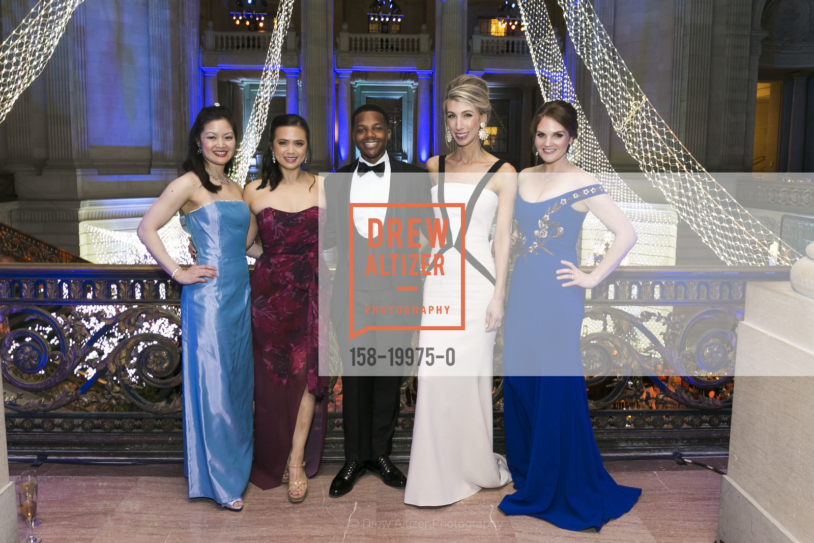 Susan Lin, Angela Zhang, Gary Williams Jr., Maggie Winterfeldt Clark, Jamie Lee Taylor, SF Ballet ENCORE! Opening Night Gala 2020, City Hall. 1 Dr Carlton B Goodlett Pl, Photo #158-19975-0 Susan Lin, Angela Zhang, Gary Williams Jr., Maggie Winterfeldt Clark, Jamie Lee Taylor, Photo #158-19975-0