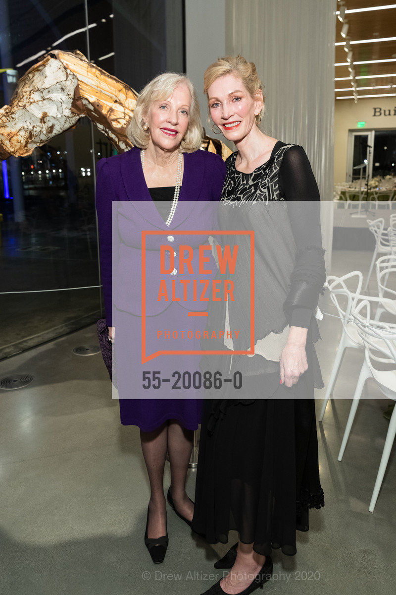 Nancy Gilbert, Dede Gelis, Manetti Shrem Museum Winter Gala 2020, Manetti Shrem Museum. 254 Old Davis Rd, January 25th, 2020, Photo #55-20086-0 Nancy Gilbert, Dede Gelis, Photo #55-20086-0