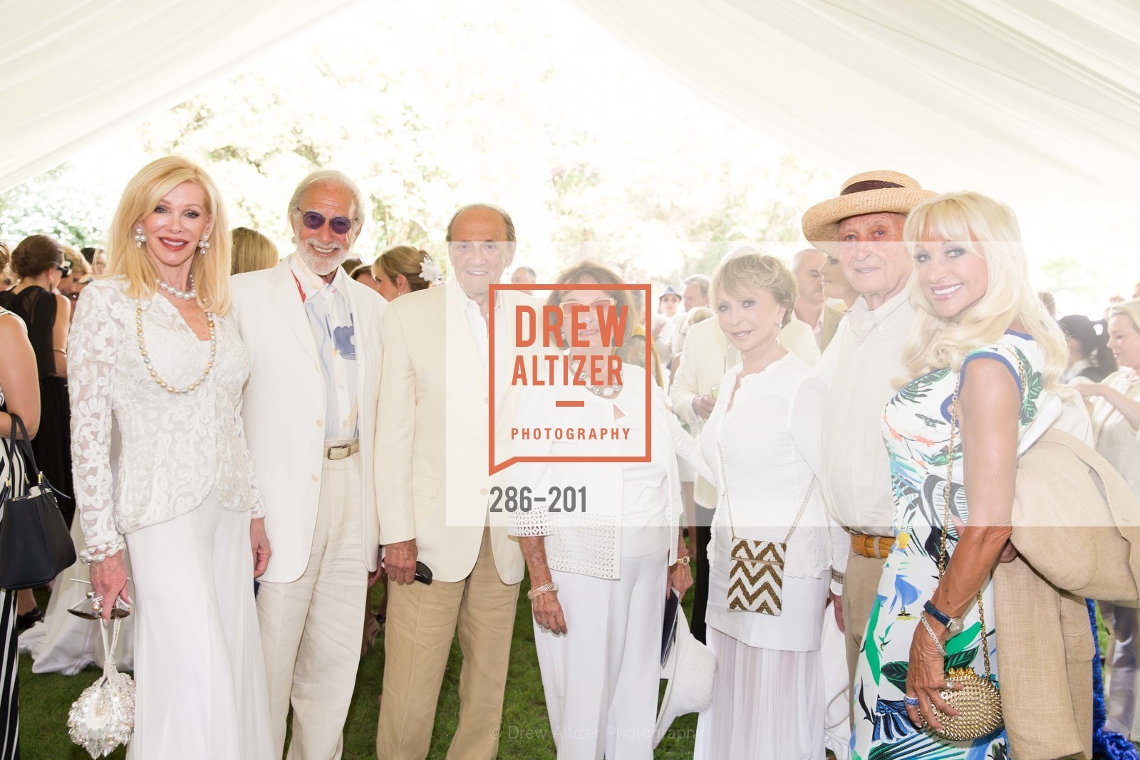 Pamala Deikel, Ted Deikel, Ron Wornick, Anita Wornick, Roberta Sherman, Gerry Grodsky, Daru Kawalkowski, Gucci & Vogue Dinner, Meadowood Napa Valley. Meadowood Napa Valley, . 900 Meadowood Ln, Photo #286-201 Pamala Deikel, Ted Deikel, Ron Wornick, Anita Wornick, Roberta Sherman, Gerry Grodsky, Daru Kawalkowski, Photo #286-201