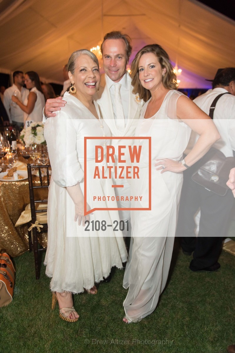 Patti Austin, Jean-Charles Boisset, Maggie Oetgen, Gucci & Vogue Dinner, Meadowood Napa Valley. Meadowood Napa Valley, . 900 Meadowood Ln, Photo #2108-201 Patti Austin, Jean-Charles Boisset, Maggie Oetgen, Photo #2108-201