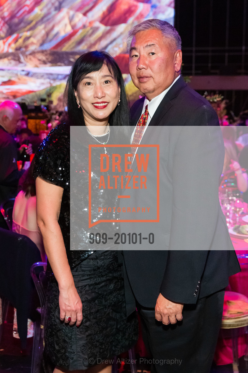 Sharon Juang, Paul Chiu, SF Symphony Chinese New Year 2020, Davis Symphony Hall. 201 Van Ness, Photo #909-20101-0 Sharon Juang, Paul Chiu, Photo #909-20101-0