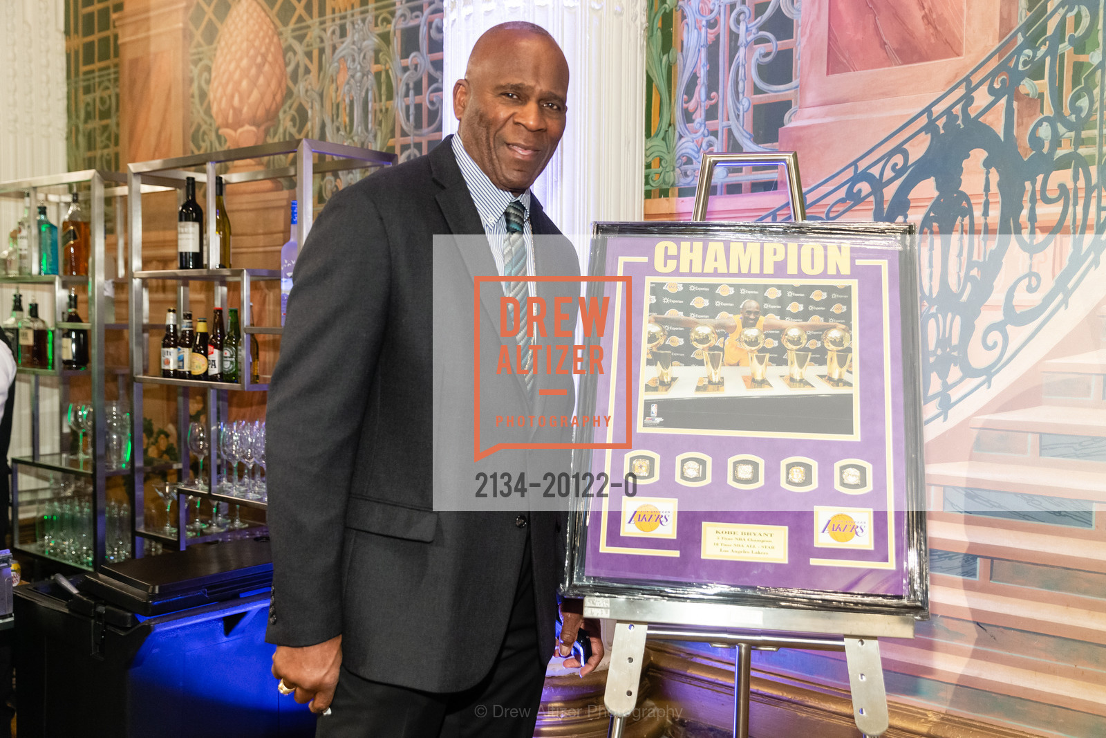 Gary Weaver, Guardsmen Sports Auction and Celebrity Dinner 2020, Westin St. Francis. 335 Powell St, Photo #2134-20122-0 Gary Weaver, Photo #2134-20122-0
