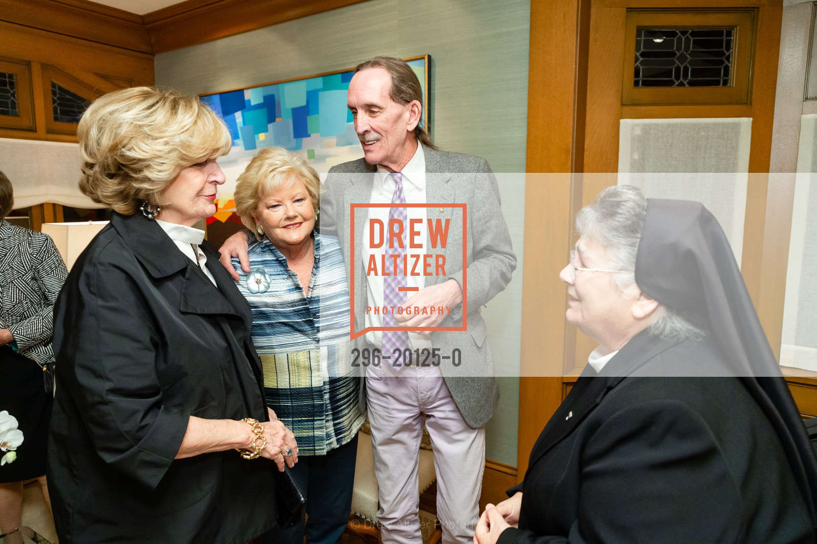 Jan Buckley, Liz Dondero, Robin Sutherland, Sister Diane Aruda, ICA Cristo Rey VIP Kick Off Party 2020, Private Res, Photo #296-20125-0 Jan Buckley, Liz Dondero, Robin Sutherland, Sister Diane Aruda, Photo #296-20125-0