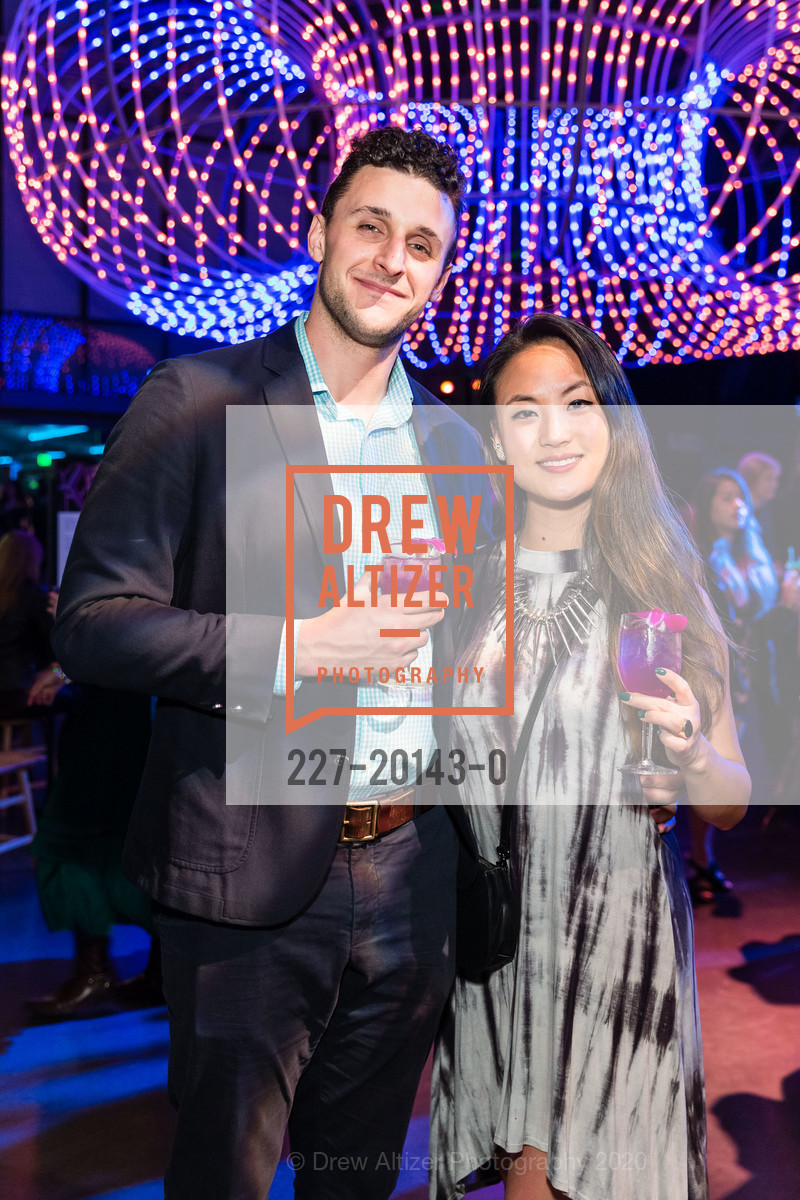 Derek Embry, Lindsey Lee, Science of Cocktails at the Exploratorium, Exploratorium. Pier 15, February 7th, 2020, Photo #227-20143-0 Derek Embry, Lindsey Lee, Photo #227-20143-0