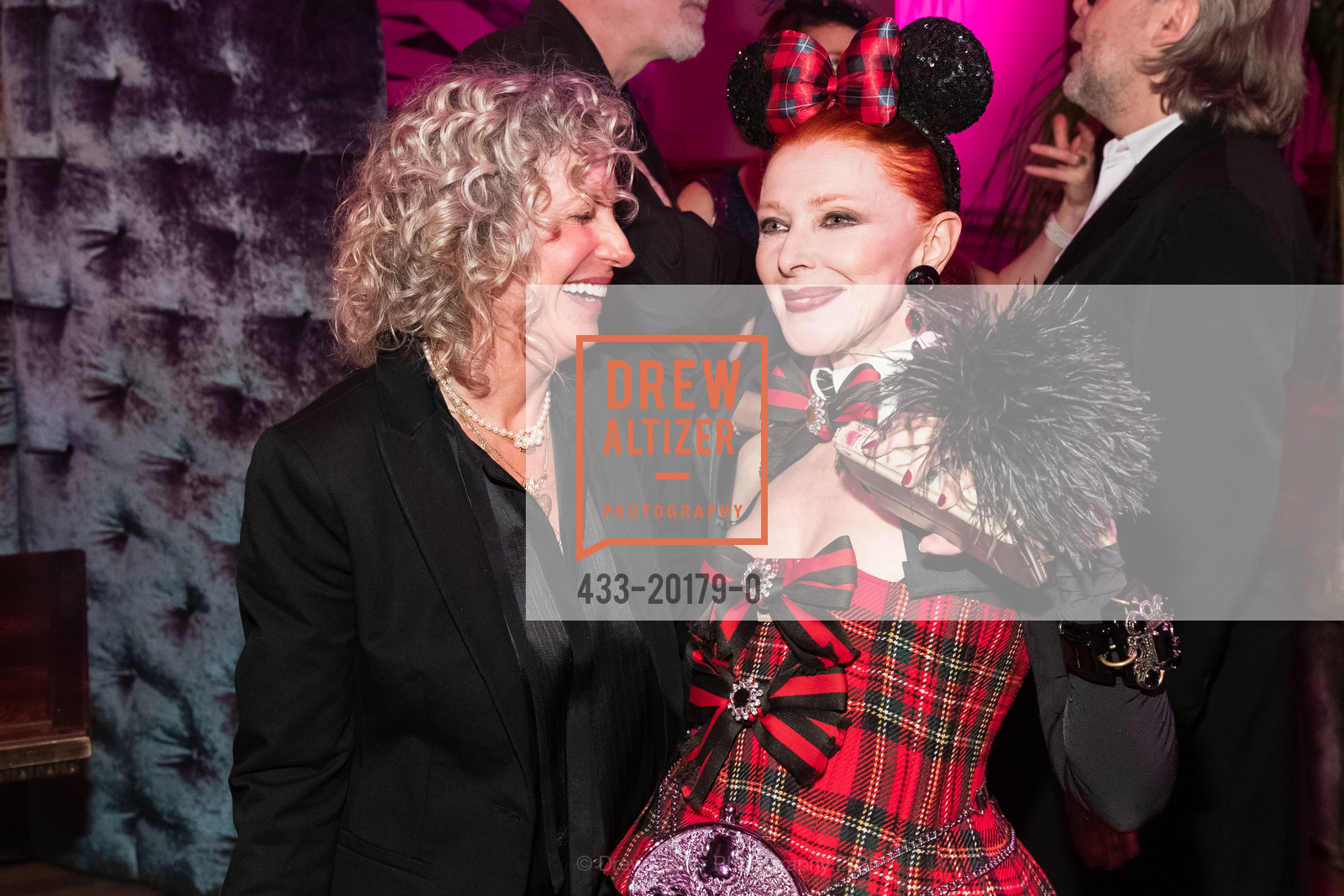 Valerie von Sobel, The Art of Seduction at Saint Joseph's Arts Society, Saint Joseph's Arts Society, February 14th, 2020, Photo #433-20179-0 Valerie von Sobel, Photo #433-20179-0