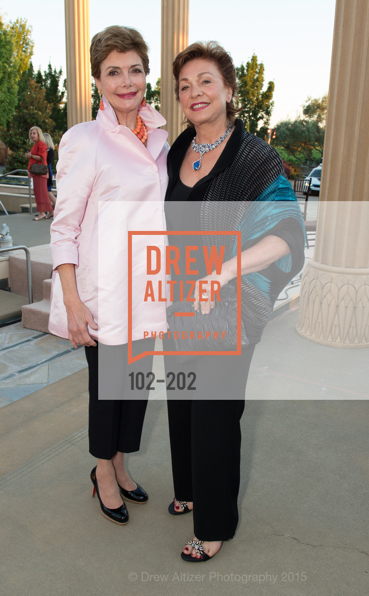 Merle Mullin, Maria Manetti Shrem, Photo #102-202