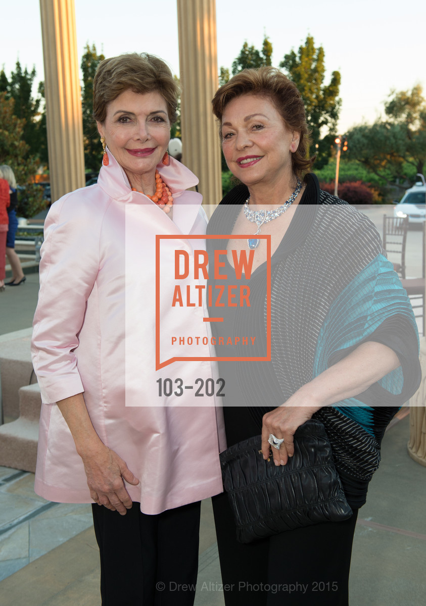 Merle Mullin, Maria Manetti Shrem, Photo #103-202