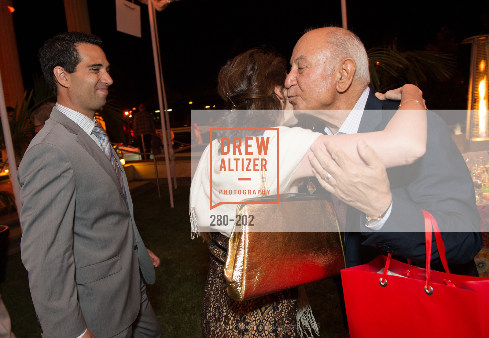 Brian Nazario, Darioush Khaledi, Photo #280-202