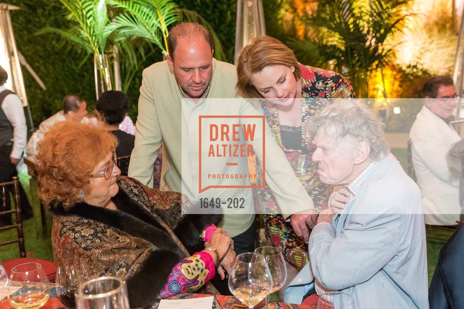 Tatiana Copeland, Barrett Wissman, Nina Kotova, Gordon P. Getty, Gucci & Vogue Dinner, Darioush Winery. Darioush Winery, . 4240 Silverado Trail, July 24th, 2015, Photo #1649-202 Tatiana Copeland, Barrett Wissman, Nina Kotova, Gordon P. Getty, Photo #1649-202