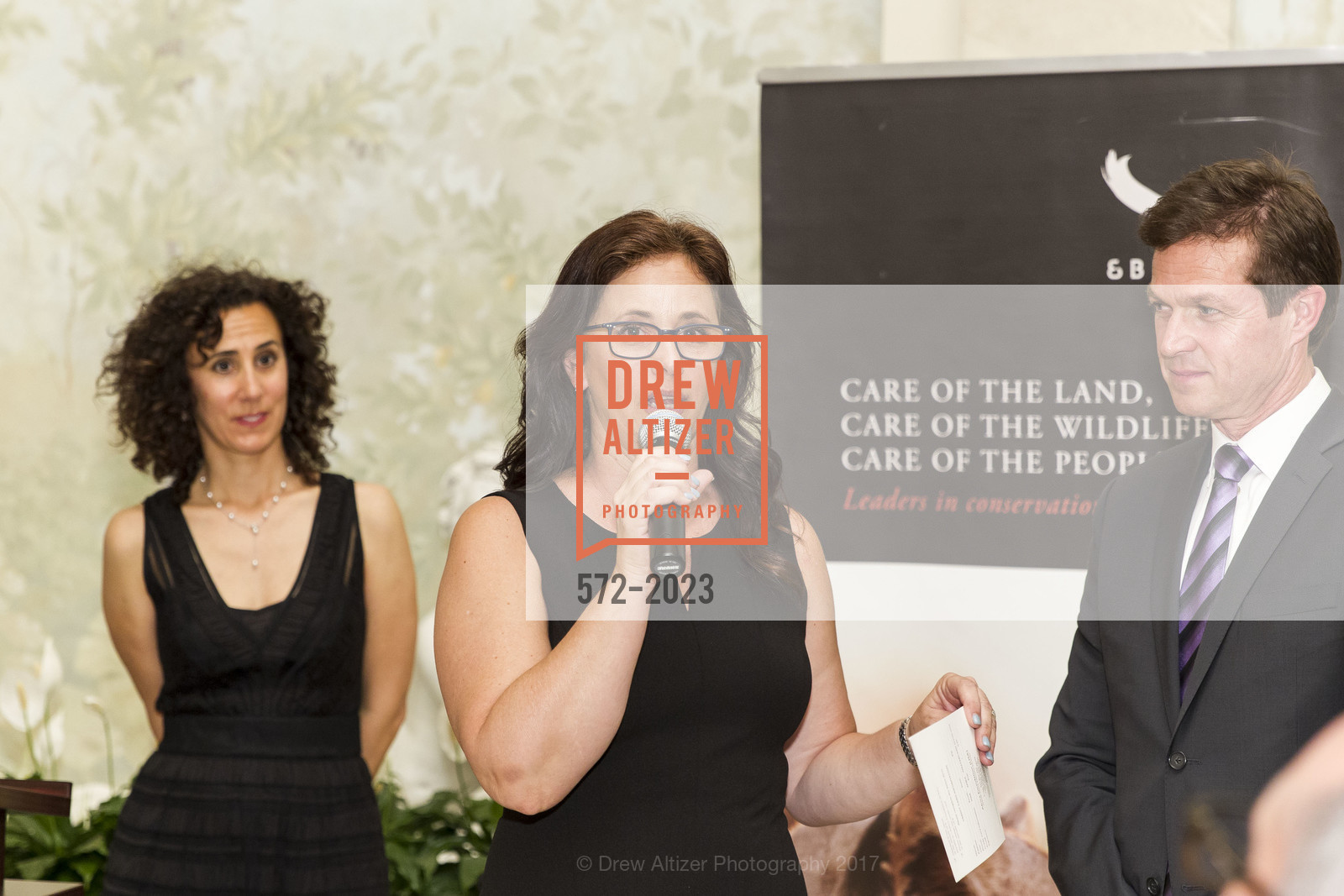 Jane Gaito, Keri Close, Eric Close, Africa Foundation Reception/Auction '17, Private Residence, April 12th, 2017, Photo #572-2023 Jane Gaito, Keri Close, Eric Close, Photo #572-2023