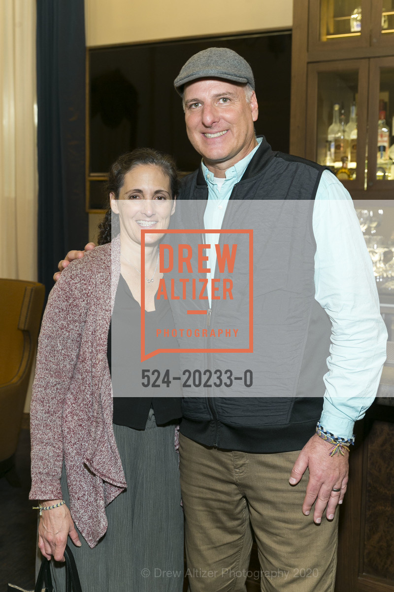 Lara Rajninger, Steve Rajninger, Photo #524-20233-0