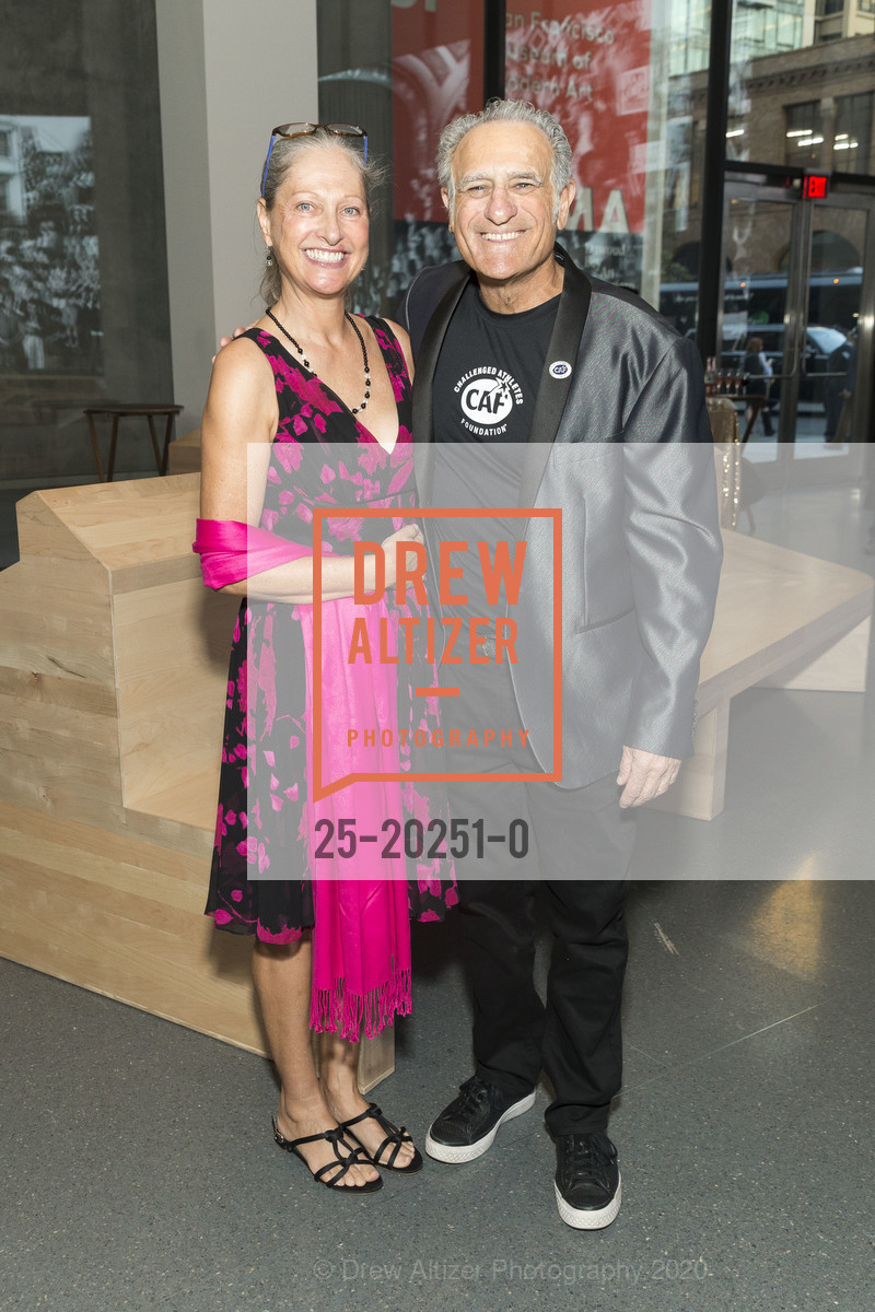 Heidi Janzen, Bob Babbitt, Challenged Athlete's Foundation Annual Gala, SFMOMA. 155 3rd Street, March 4th, 2020, Photo #25-20251-0 Heidi Janzen, Bob Babbitt, Photo #25-20251-0