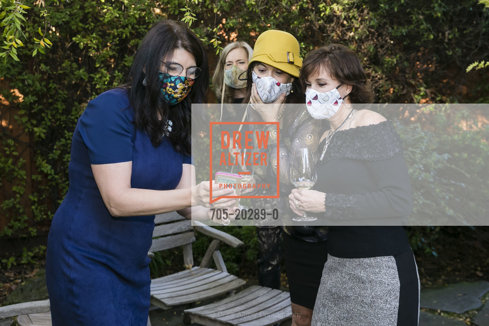 Katie Ferrick, Cheryl Halloran, Lauren Trent, San Francisco Wine School’s Anniversary Celebration and Scholarship Auction 2020, Private Residence, Photo #705-20289-0 Katie Ferrick, Cheryl Halloran, Lauren Trent, Photo #705-20289-0