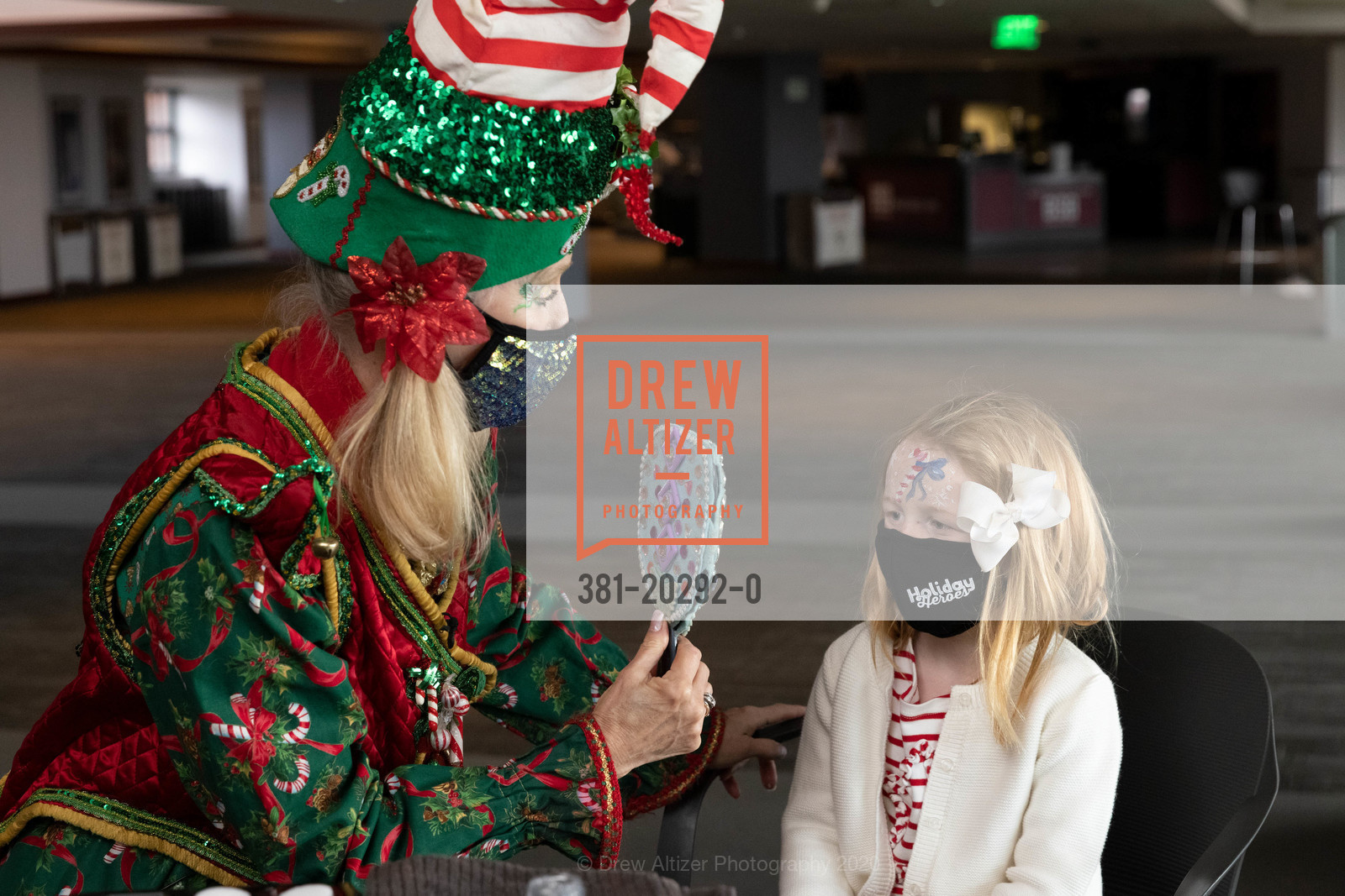 Sandra Leathly, Caroline Lynch, Holiday Heroes Gala 2020, Oracle Stadium. 24 Willie Mays Plaza, November 13th, 2020, Photo #381-20292-0 Sandra Leathly, Caroline Lynch, Photo #381-20292-0