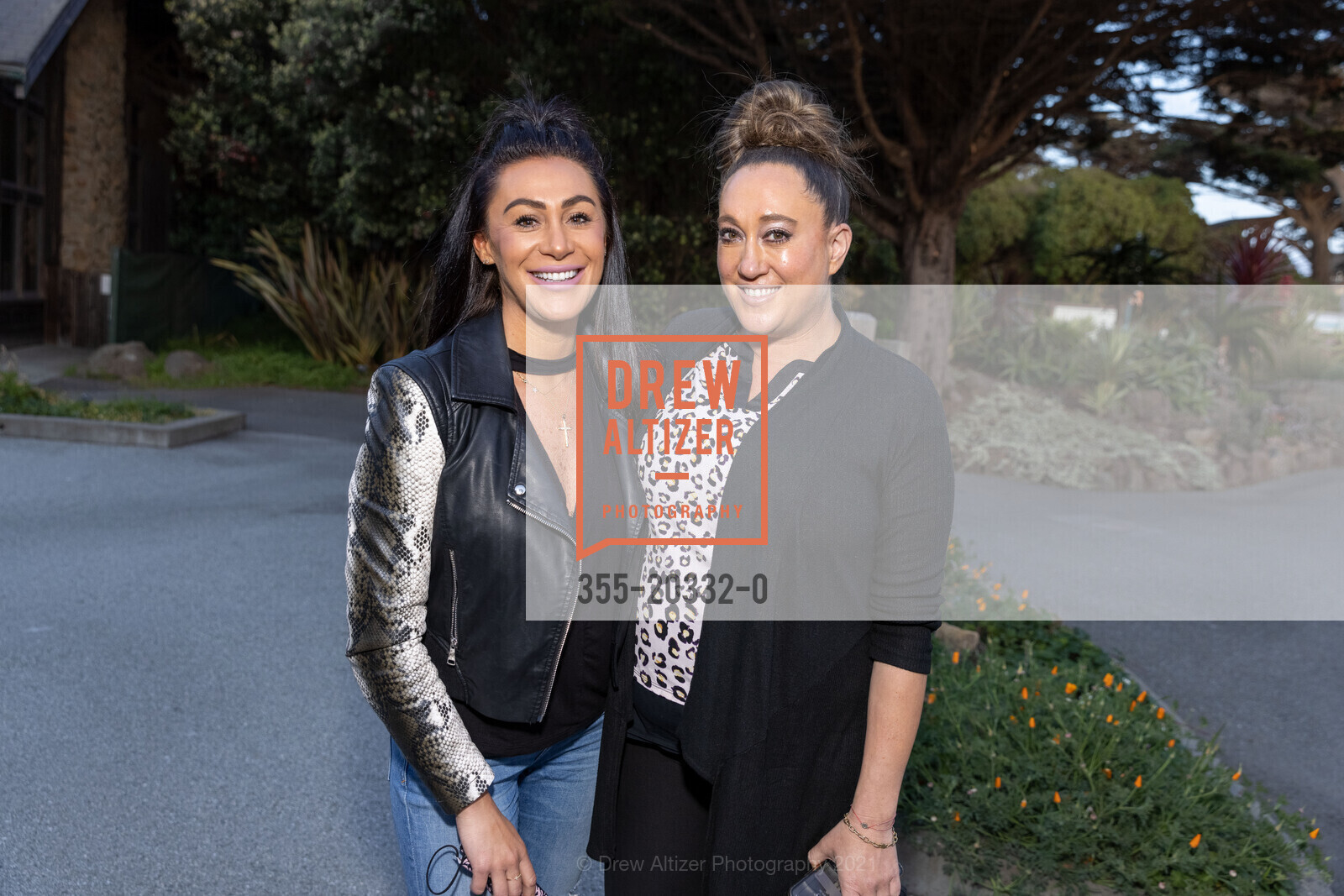 Giuliana Milan, Gina Longmire, 2021 Hybrid ZooFest Benefiting the San Francisco Zoo, SF Zoo, April 29th, 2021, Photo #355-20332-0 Giuliana Milan, Gina Longmire, Photo #355-20332-0