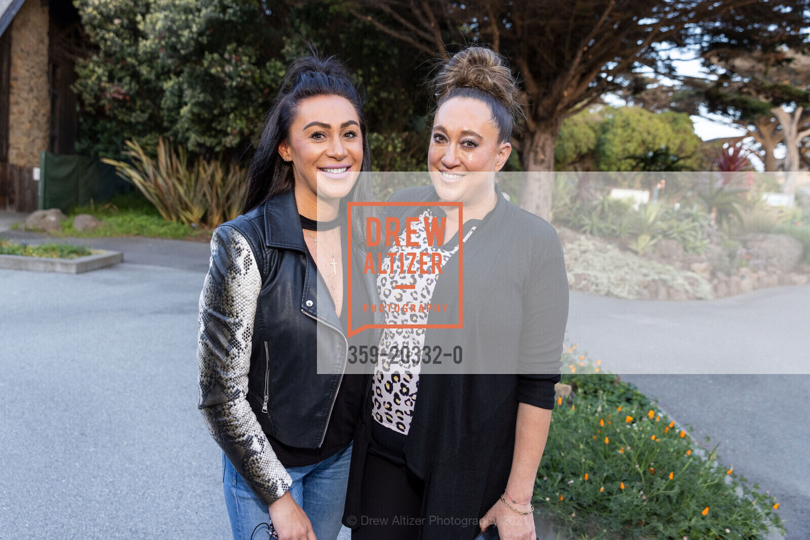 Giuliana Milan, Gina Longmire, 2021 Hybrid ZooFest Benefiting the San Francisco Zoo, SF Zoo, April 29th, 2021, Photo #359-20332-0 Giuliana Milan, Gina Longmire, Photo #359-20332-0