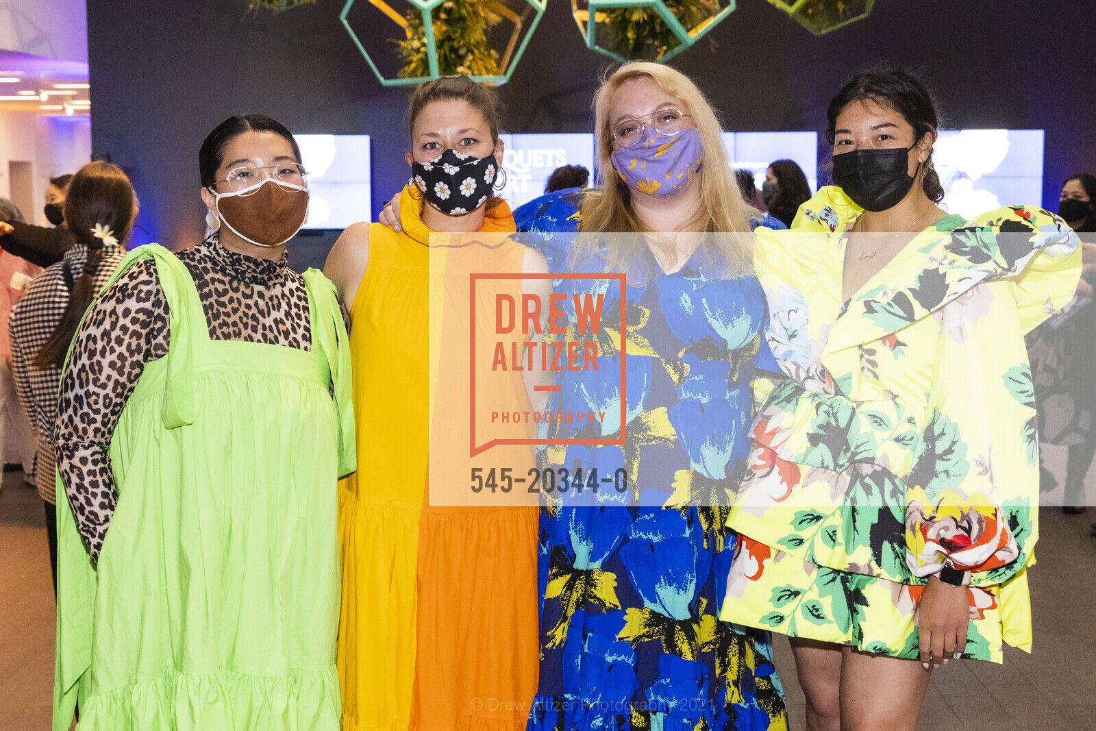 Joann Pak, Elizabeth Hundt, Danielle Hobart, Cheyenne Tang, Bouquets to Art 2021, de Young Museum, June 7th, 2021, Photo #545-20344-0 Joann Pak, Elizabeth Hundt, Danielle Hobart, Cheyenne Tang, Photo #545-20344-0