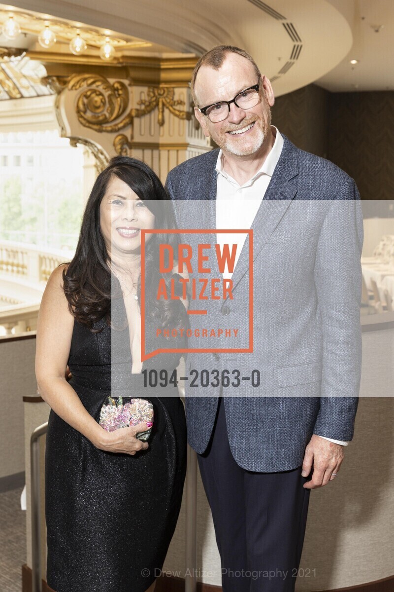 Sharon Seto, Mark Sullivan, Neiman Marcus hosts Haute Living Launch Cocktail Party 2021, Neiman Marcus. 150 Stockton St, July 13th, 2021, Photo #1094-20363-0 Sharon Seto, Mark Sullivan, Photo #1094-20363-0