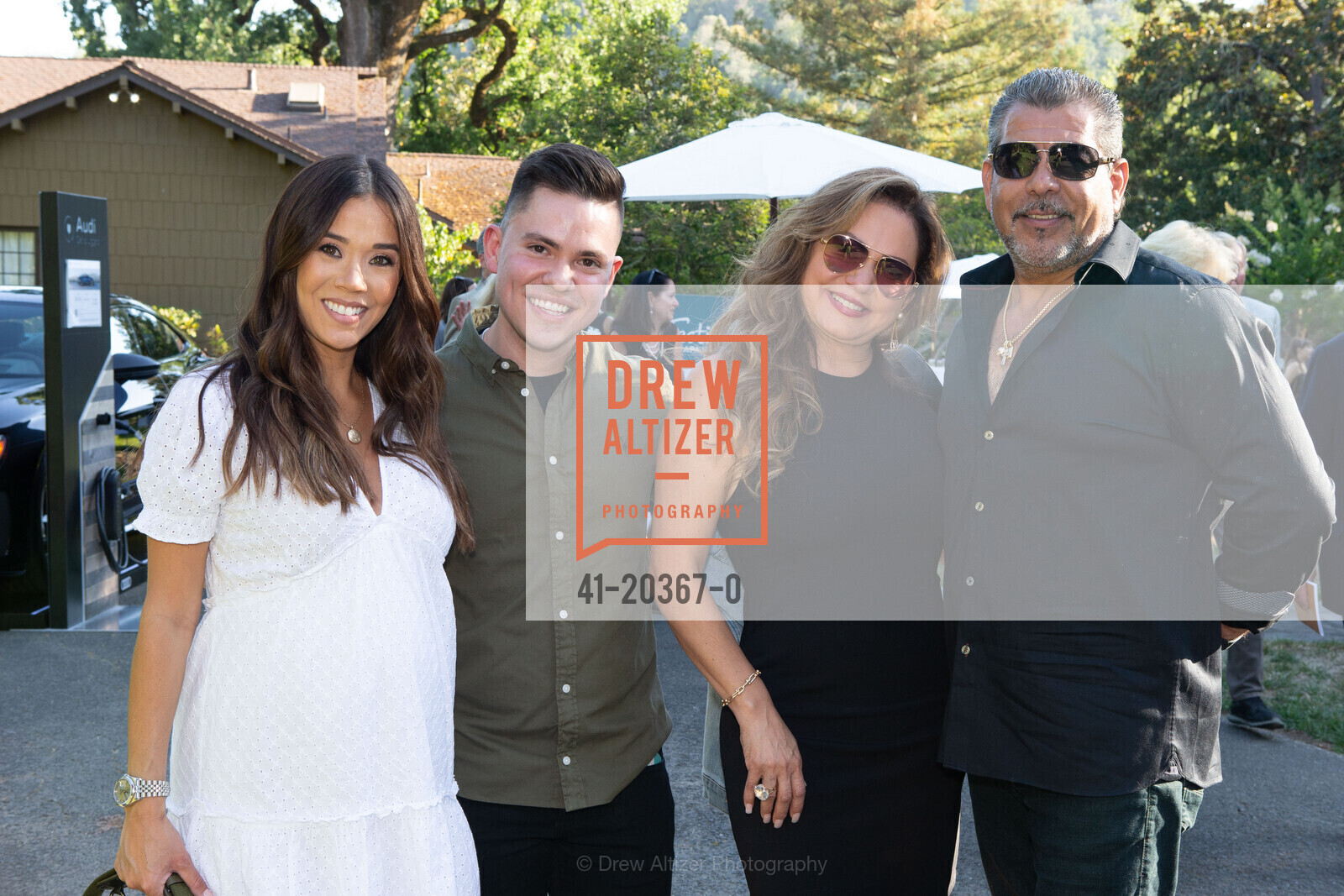 Kayle Vergas, Max Hernandez, Lulu Martinez, Luis Martinez, Photo #41-20367-0