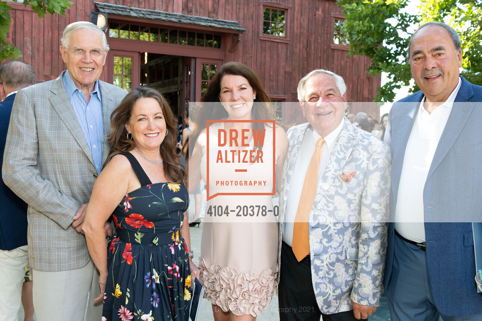 James Bailey, Kelley Bailey, Michelle Baggett, Robin Baggett, Joe Schoendorf, Arts for All Gala featuring Jennifer Hudson - Festival Napa Valley 2021, Nickel & Nickel. 8164 St. Helena Hwy, July 18th, 2021, Photo #4104-20378-0 James Bailey, Kelley Bailey, Michelle Baggett, Robin Baggett, Joe Schoendorf, Photo #4104-20378-0
