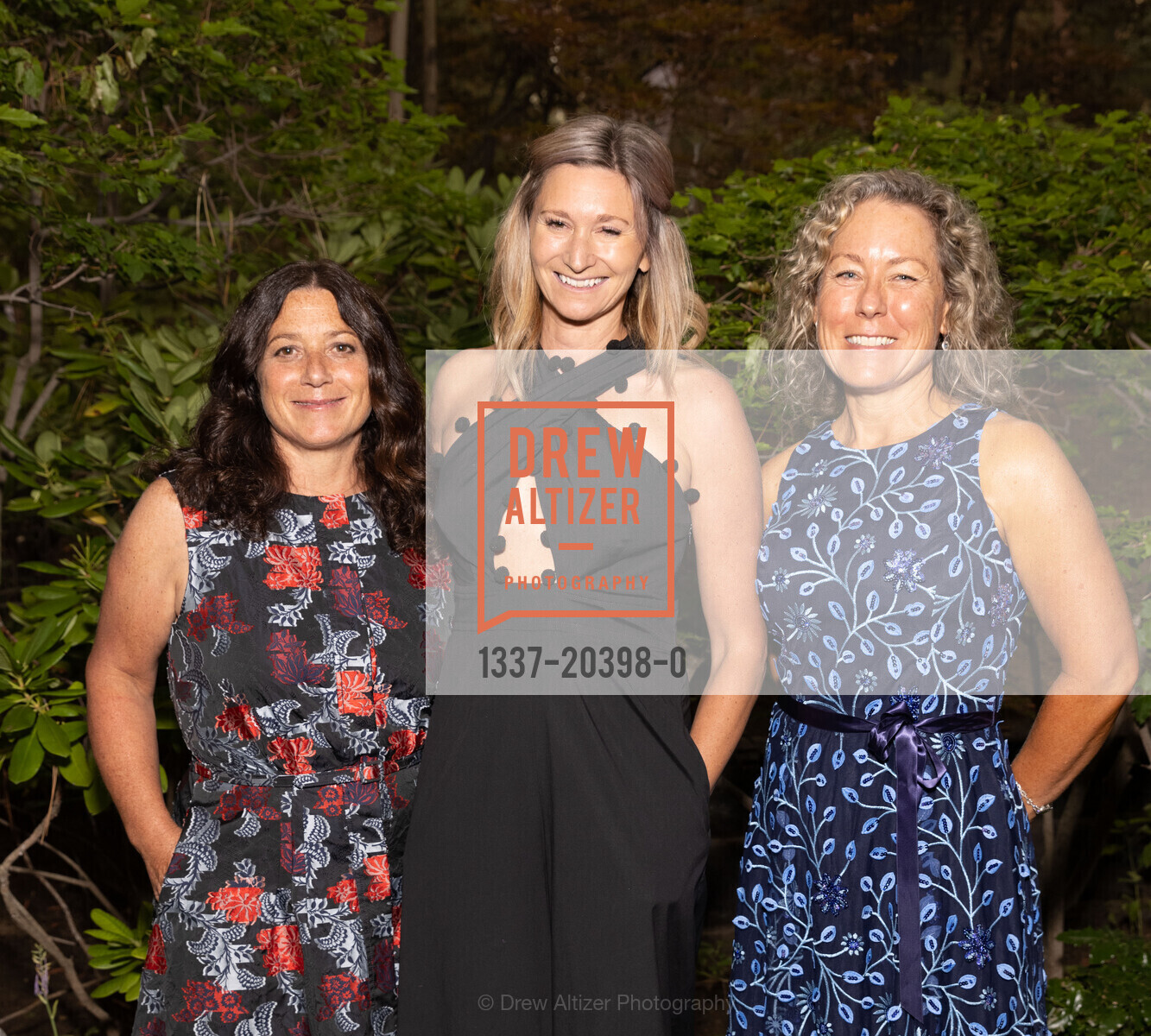 Kristin Keane, Darcie Goodman Collins, Kim Milligan, League to Save Lake Tahoe Cocktail Reception, Private Residence, Photo #1337-20398-0 Kristin Keane, Darcie Goodman Collins, Kim Milligan, Photo #1337-20398-0