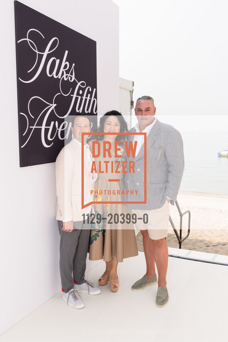 John Antonini, Anna Chung, John Cruz, Saks Fifth Avenue & Oscar de la Renta Fashion Show Benefiting the League to Save Lake Tahoe, Private Residence, August 7th, 2021, Photo #1129-20399-0 John Antonini, Anna Chung, John Cruz, Photo #1129-20399-0