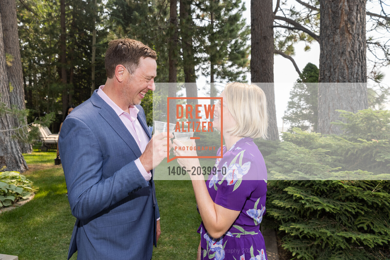 Eric MacDonald, Ashela MacDonald, Saks Fifth Avenue & Oscar de la Renta Fashion Show Benefiting the League to Save Lake Tahoe, Private Residence, August 7th, 2021, Photo #1406-20399-0 Eric MacDonald, Ashela MacDonald, Photo #1406-20399-0