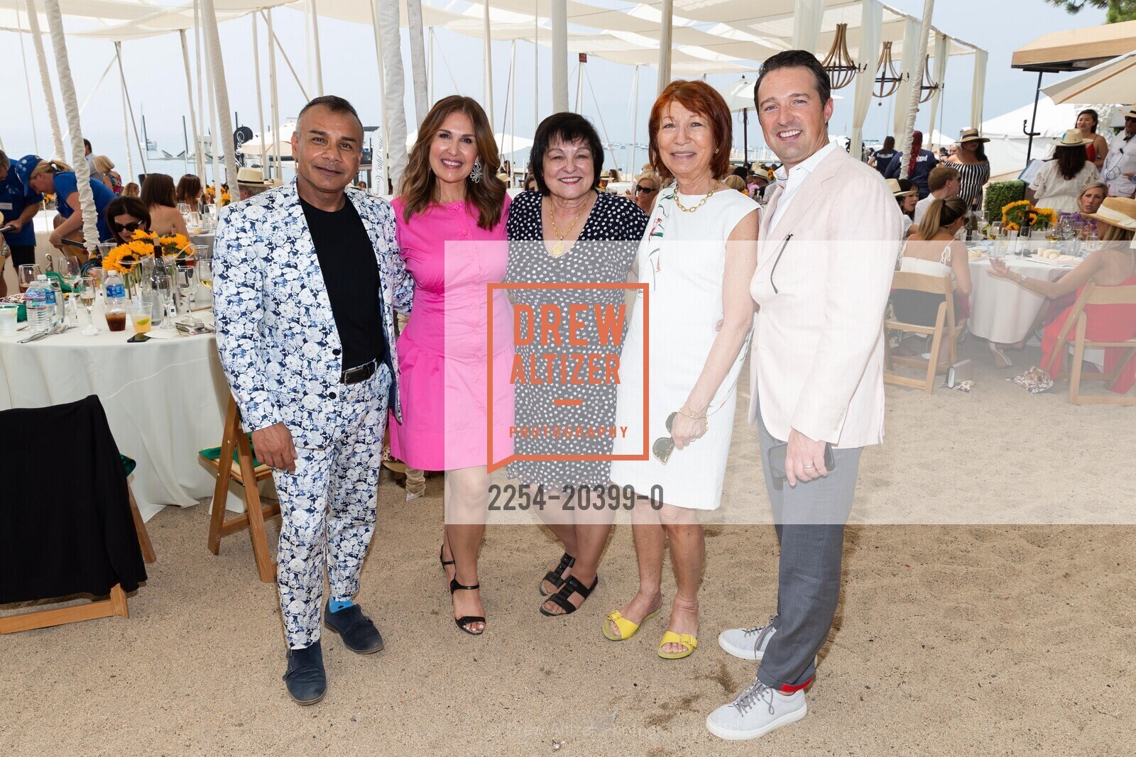 Tariq Moti, Diane Tribulato, John Antonini, Saks Fifth Avenue & Oscar de la Renta Fashion Show Benefiting the League to Save Lake Tahoe, Private Residence, August 7th, 2021, Photo #2254-20399-0 Tariq Moti, Diane Tribulato, John Antonini, Photo #2254-20399-0