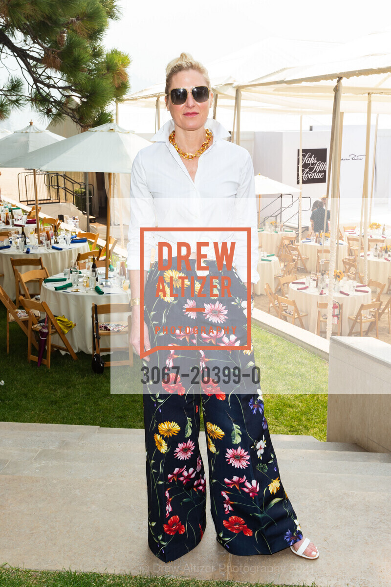 Betsy Gould, Saks Fifth Avenue & Oscar de la Renta Fashion Show Benefiting the League to Save Lake Tahoe, Private Residence, August 7th, 2021, Photo #3067-20399-0 Betsy Gould, Photo #3067-20399-0