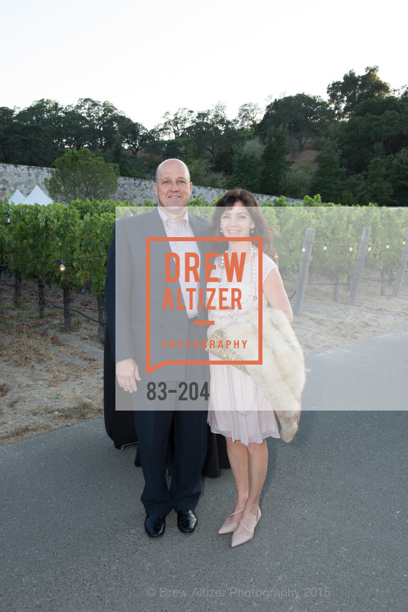 Robert Morey, Kate Salenfriend, Gucci & Vogue Dinner, Quintessa. Quintessa, . 1601 Silverado Trail, July 25th, 2015, Photo #83-204 Robert Morey, Kate Salenfriend, Photo #83-204