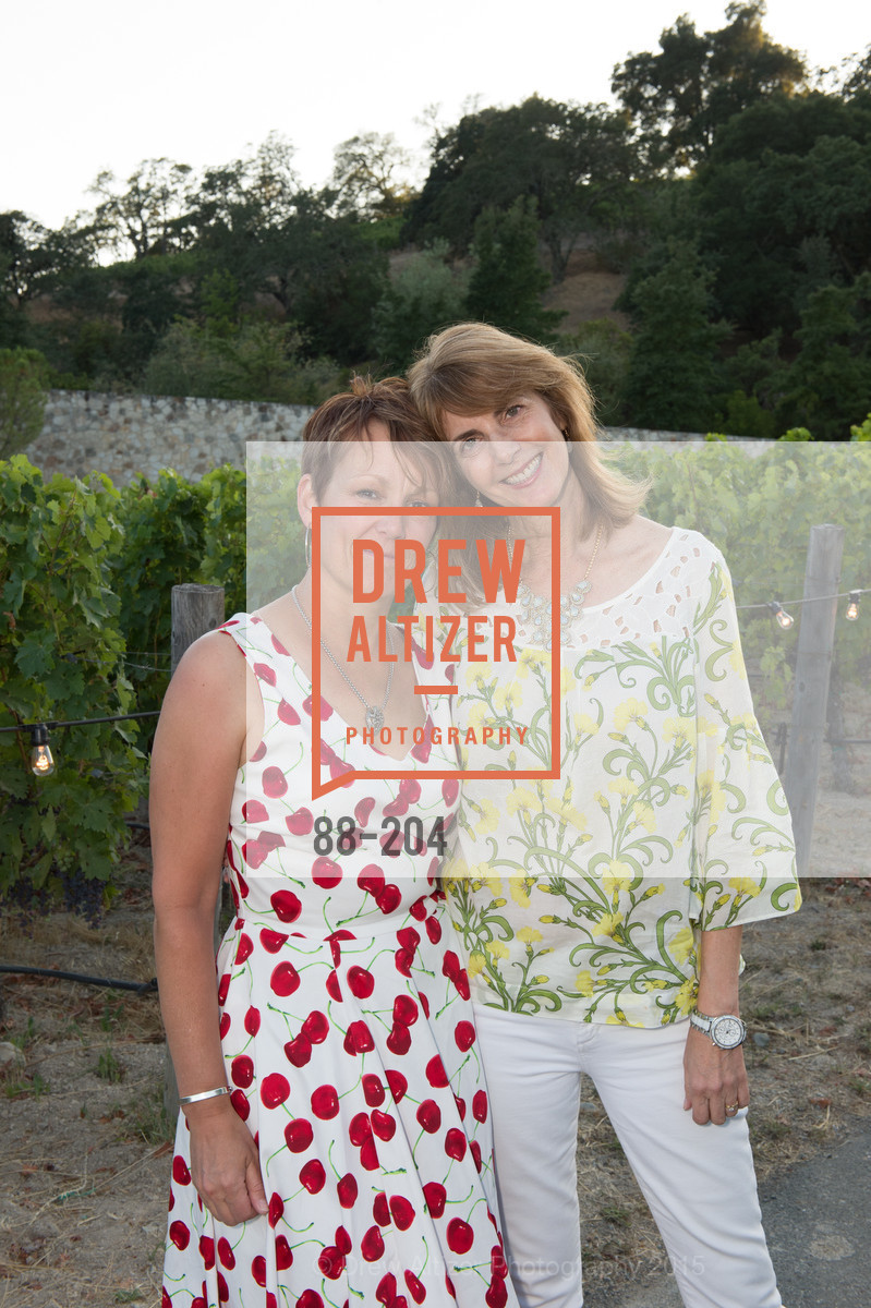 Anne Marie Adrain, Aura Bland, Gucci & Vogue Dinner, Quintessa. Quintessa, . 1601 Silverado Trail, July 25th, 2015, Photo #88-204 Anne Marie Adrain, Aura Bland, Photo #88-204