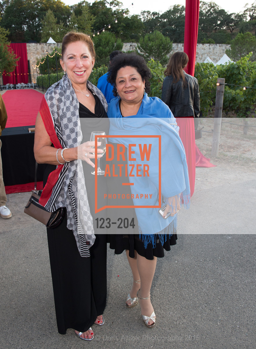 Angela Franceschi, Carmen Franceschi, Gucci & Vogue Dinner, Quintessa. Quintessa, . 1601 Silverado Trail, July 25th, 2015, Photo #123-204 Angela Franceschi, Carmen Franceschi, Photo #123-204