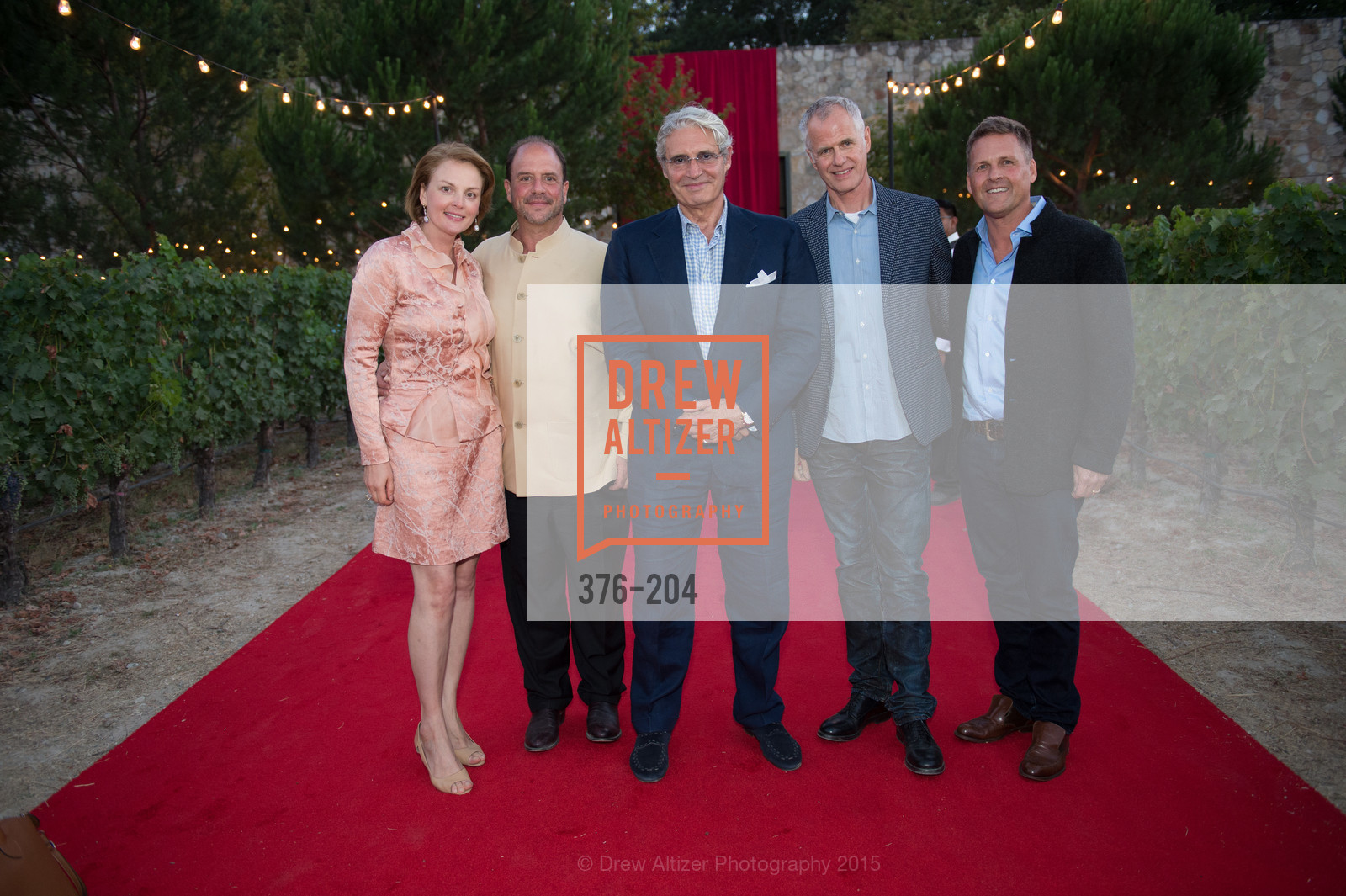 Nina Kotova, Barrett Wissman, Michael Murray, Stephen Jensen, Mark Grace, Gucci & Vogue Dinner, Quintessa. Quintessa, . 1601 Silverado Trail, July 25th, 2015, Photo #376-204 Nina Kotova, Barrett Wissman, Michael Murray, Stephen Jensen, Mark Grace, Photo #376-204