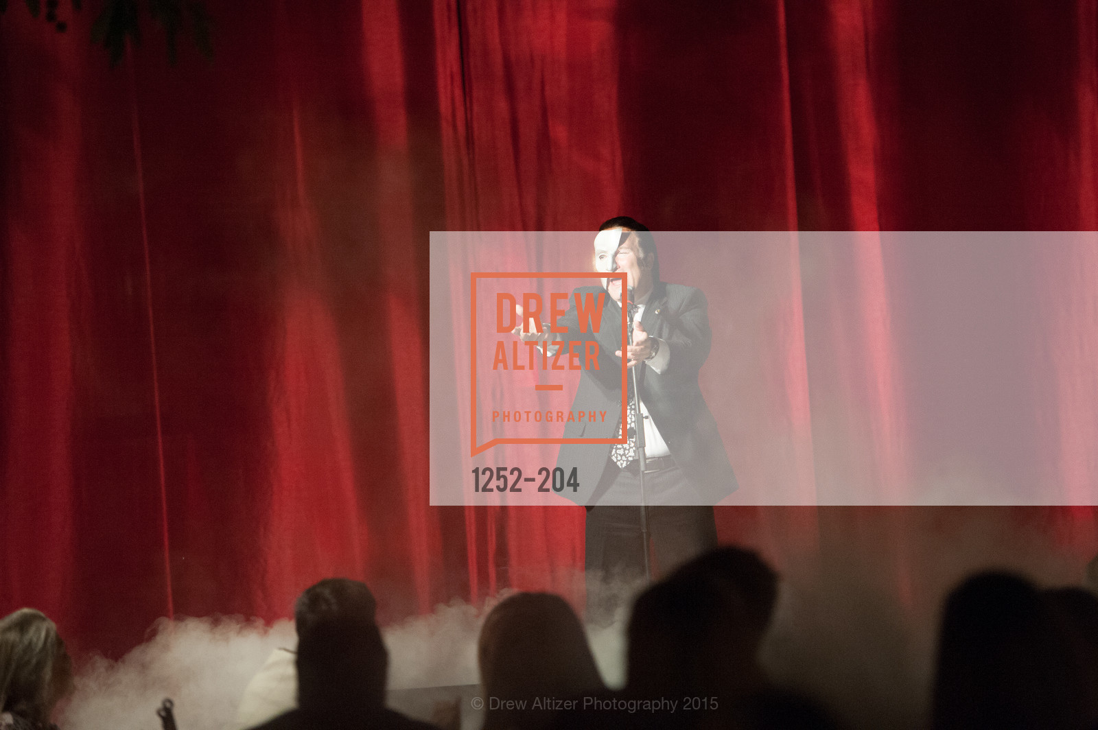 Franc D'Ambrosio, Gucci & Vogue Dinner, Quintessa. Quintessa, . 1601 Silverado Trail, July 25th, 2015, Photo #1252-204 Franc D'Ambrosio, Photo #1252-204