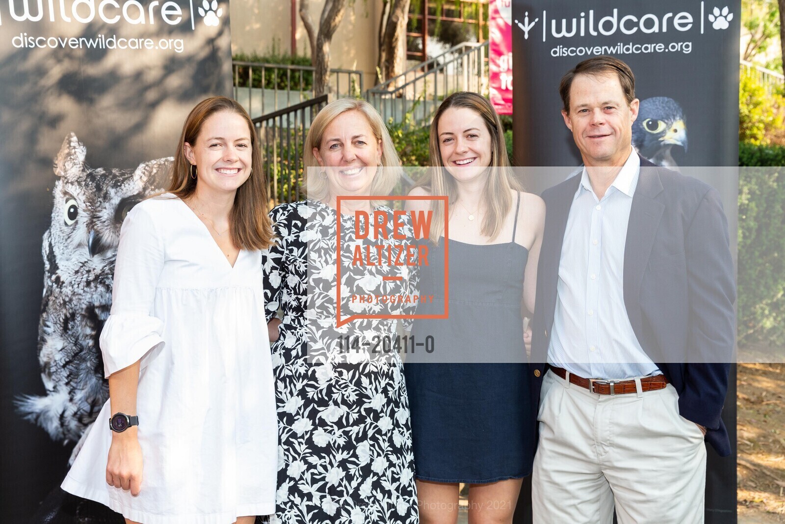 Haley Weisel, Ellyn Weisel, Anna Weisel, Brett Weisel, WildCare's Gala 2021, Osher Marin Jewish Community Center. 200 N San Pedro Rd, August 21st, 2021, Photo #114-20411-0 Haley Weisel, Ellyn Weisel, Anna Weisel, Brett Weisel, Photo #114-20411-0