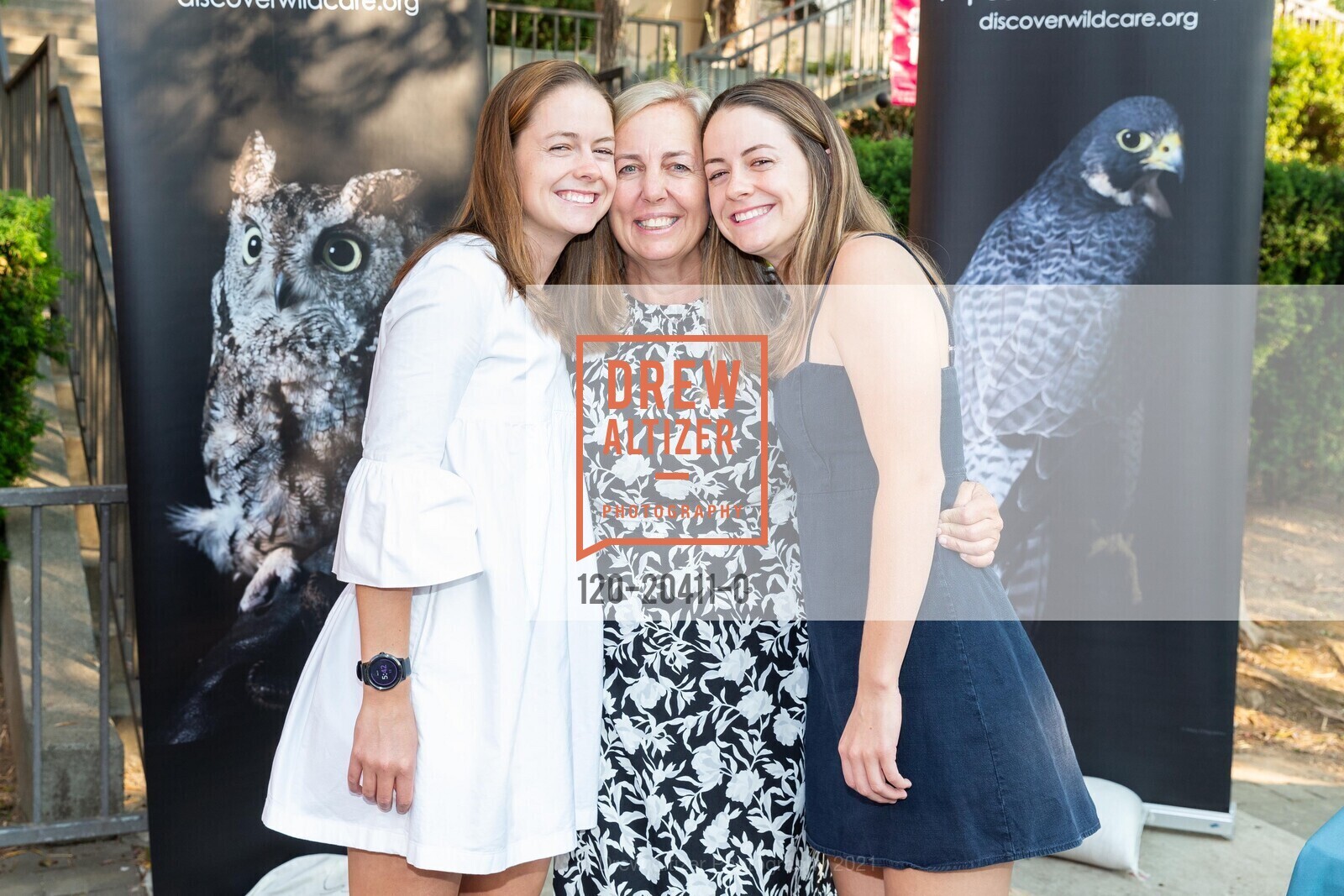 Haley Weisel, Ellyn Weisel, Anna Weisel, Photo #120-20411-0