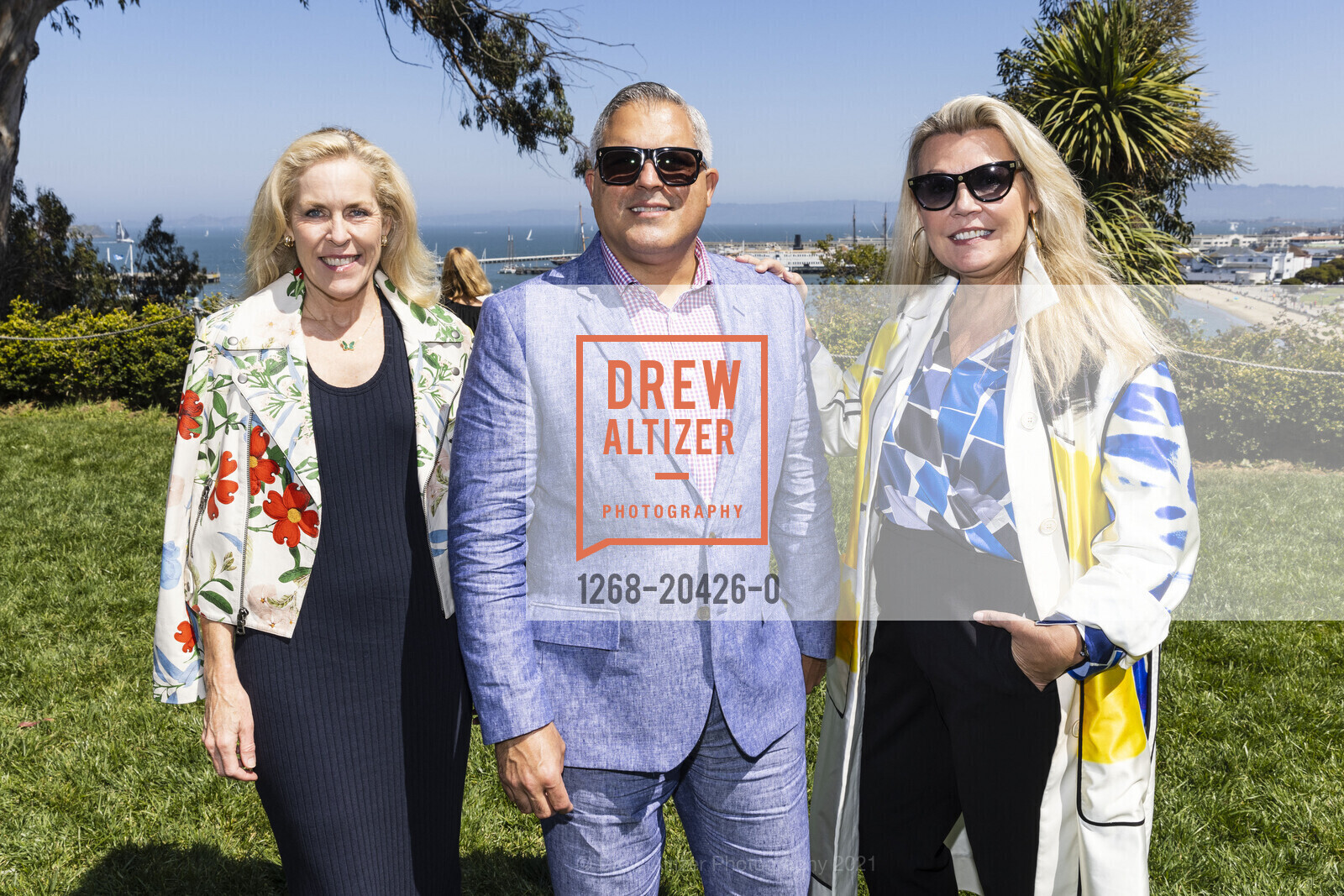 Caroline McCallister, George Brazil, Katherine Macfee, ICAA Luncheon Honoring Madeline Stuart, The General's Residence. 1 Fort Mason, September 12th, 2021, Photo #1268-20426-0 Caroline McCallister, George Brazil, Katherine Macfee, Photo #1268-20426-0