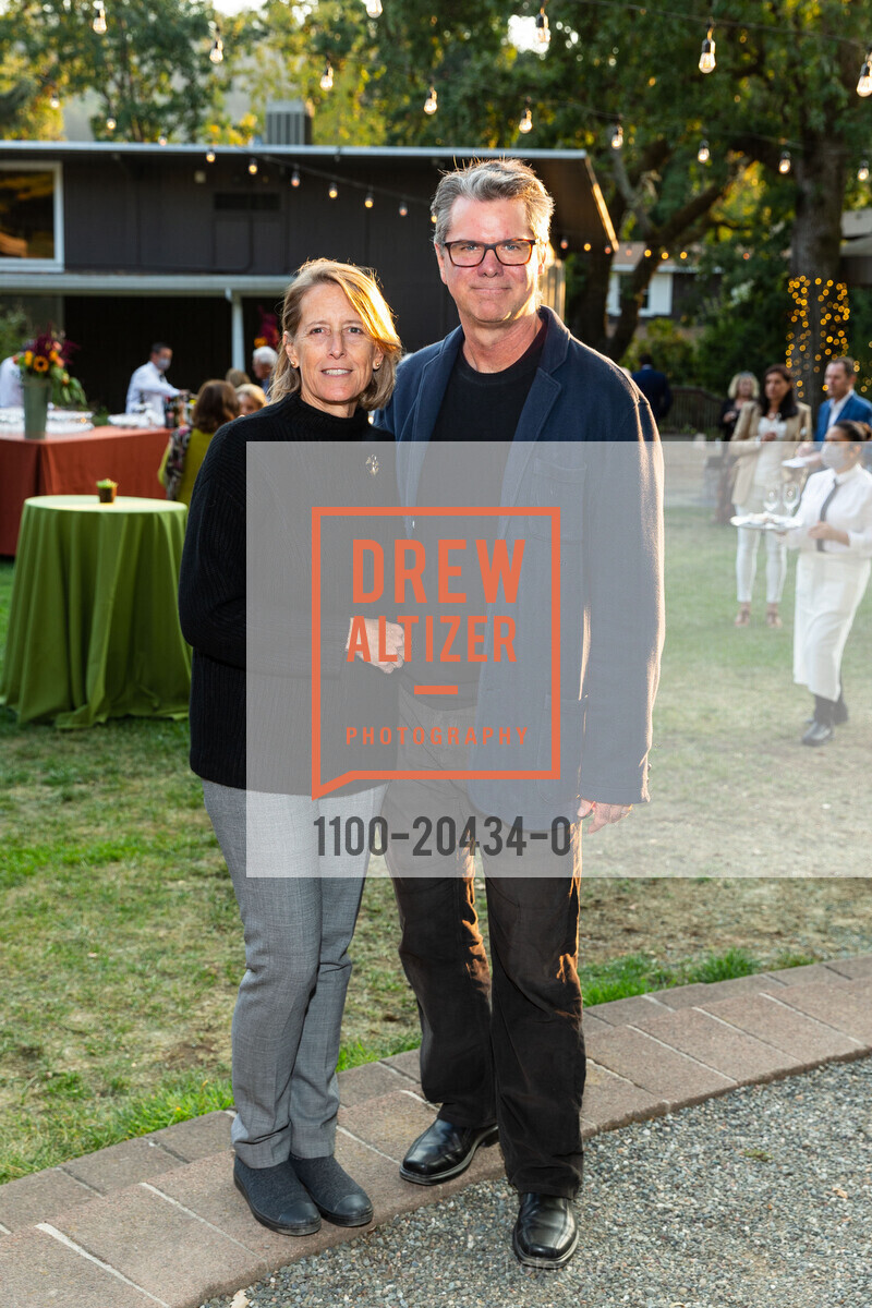 Jessica Fairchild, Kai Broms, Marin Art and Garden Center's 2021 Harvest Dinner, Marin Art and Garden Center. 30 Sir Francis Drake Blvd, September 17th, 2021, Photo #1100-20434-0 Jessica Fairchild, Kai Broms, Photo #1100-20434-0