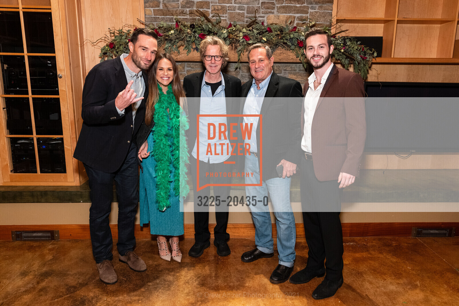 Justin Castillo, Jessie Castillo, Dana Carvey, Nick Giampa, Wyatt Giampa, LymeAid Benefiting The Bay Area Lyme Foundation, Private Residence, September 18th, 2021, Photo #3225-20435-0 Justin Castillo, Jessie Castillo, Dana Carvey, Nick Giampa, Wyatt Giampa, Photo #3225-20435-0