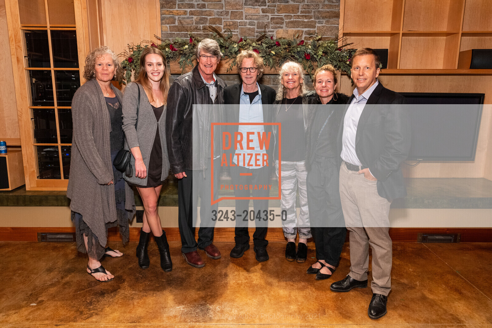 Sally Phillips, Sammy Phillips, Joel Phillips, Dana Carvey, Ginny Bryant, Jane Daniels, David Pejcha, Photo #3243-20435-0